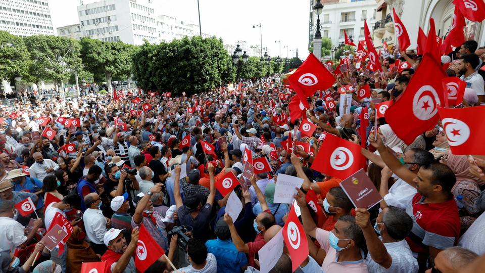 114896_TUN20210926TunisiaprotestRTR_1632657720986.jpg